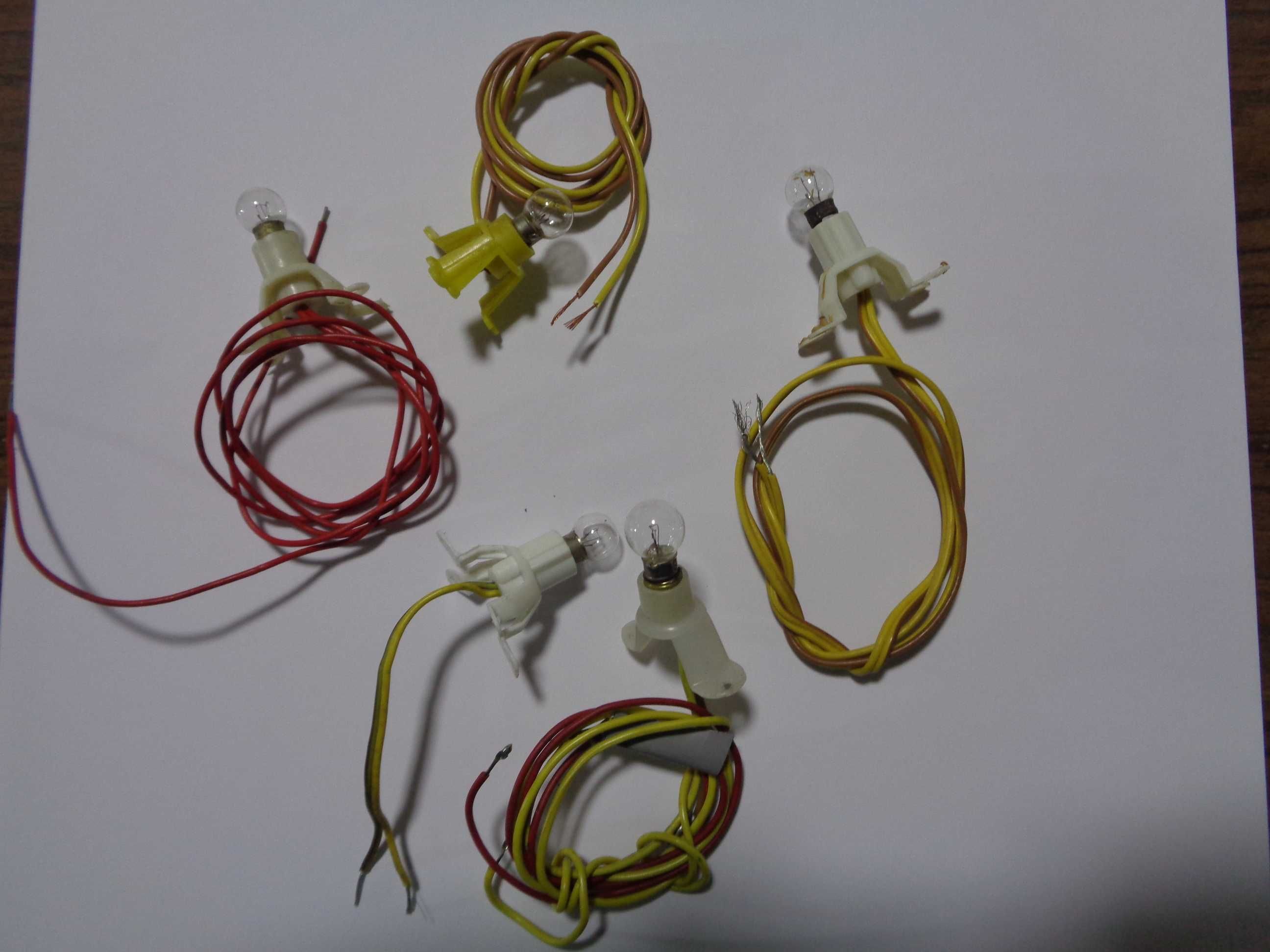 1:87 Lote de 5 lampadas com suporte para maqueta comboio