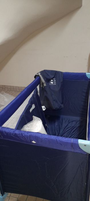 Vendo uma cama de criança