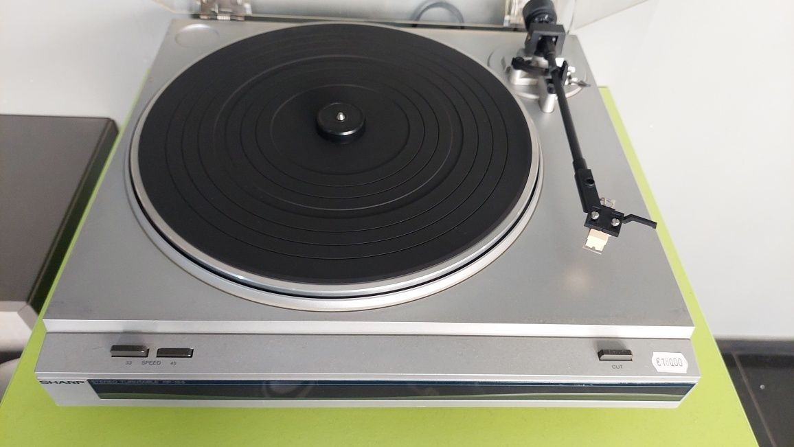 Leitor de Vinil Sharp Turntable RP-155