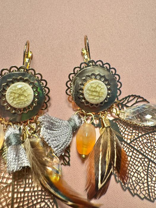 Kolczyki Ikita z naturalną masą perłową