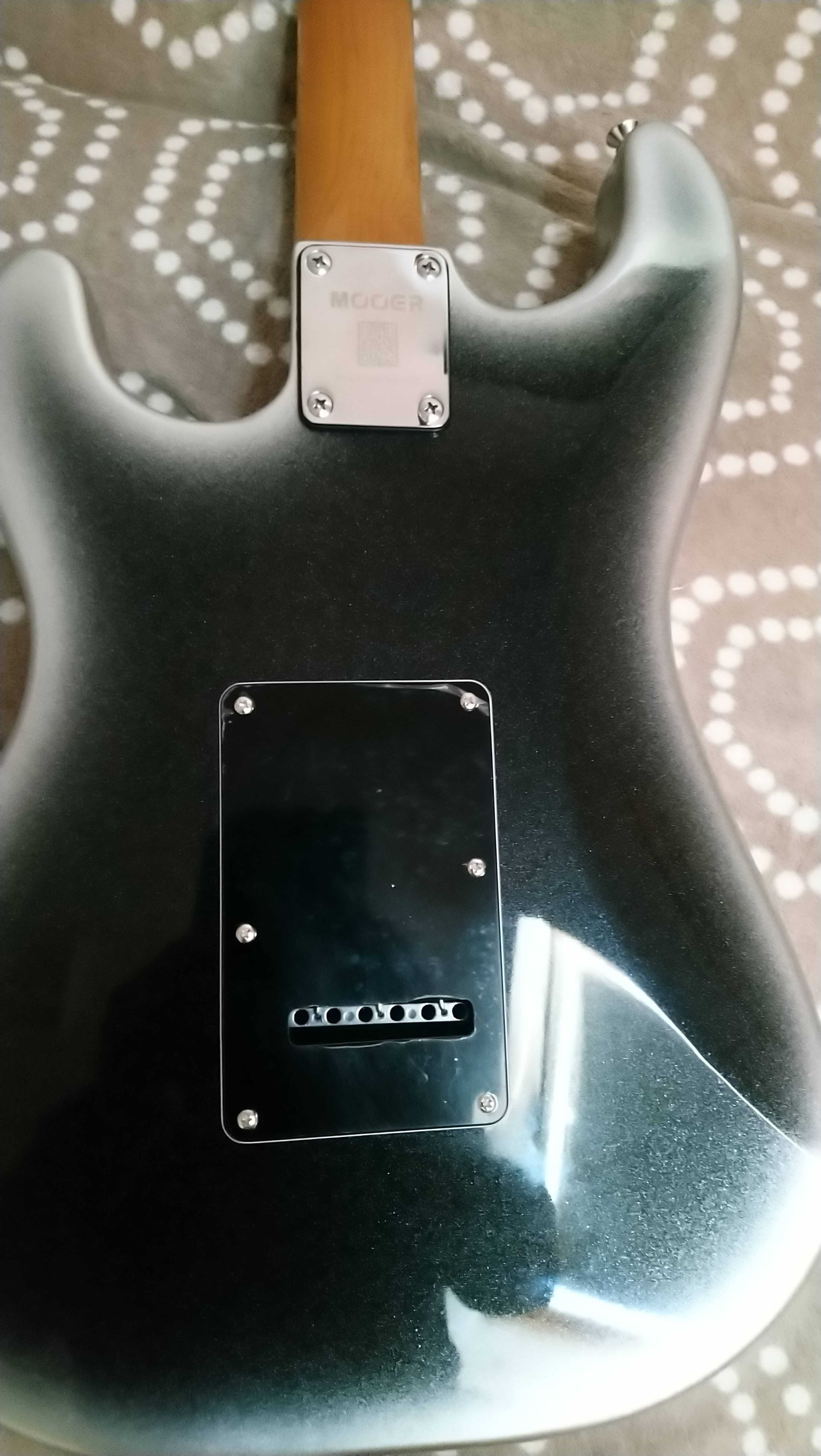 Sprzedam gitarę elektryczną mooer stratocaster