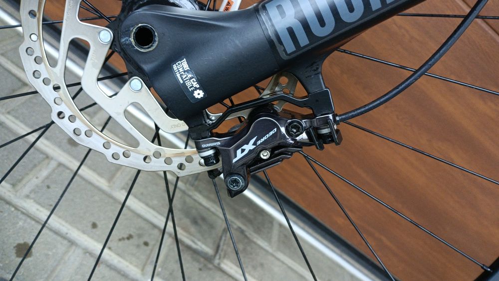 Trek Roscoe 7 2024, rozmiar M/L. Hamulce Deore XT