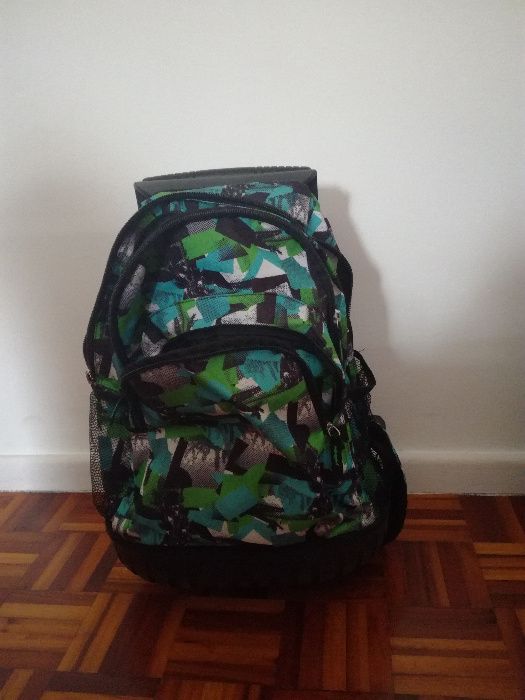 Mochilas com trolley Novas