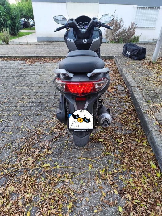 Vendo ou troco por carro SYM GTS 125 i