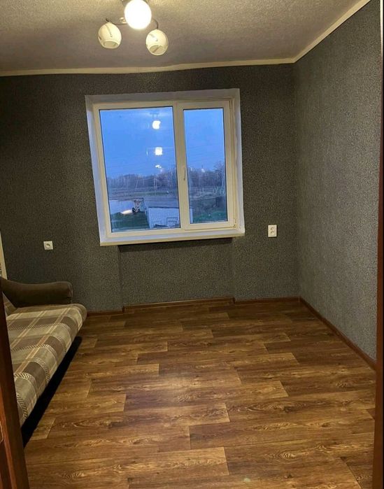 Продам квартиру в солоницевке (п.Пересечное)