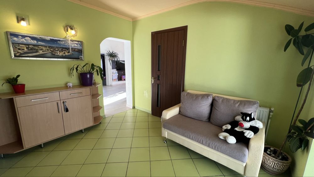 Продається будинок у центрі міста Стрий