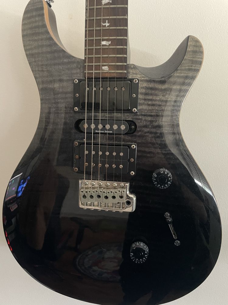 Guitarra PRS SE Custom 24 com mods