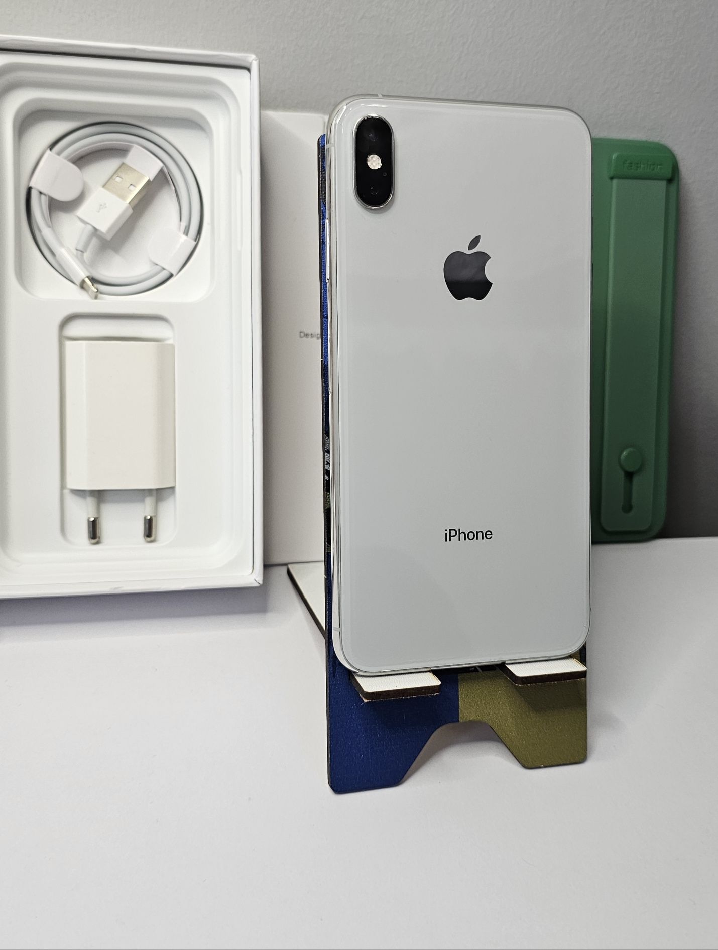 Мобільний телефон Apple IPhone XS MAX White 64GB