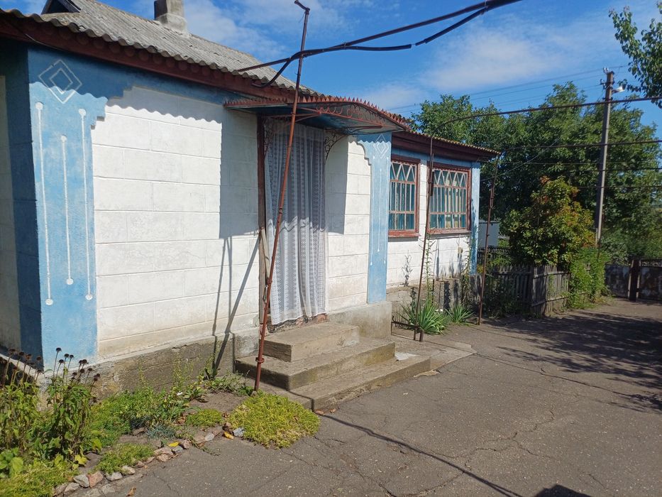 Продам будинок в селі Червона Поляна