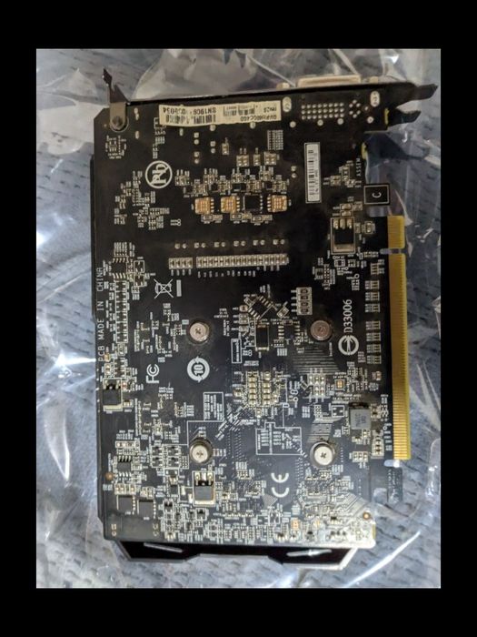 Відеокарта RX 560