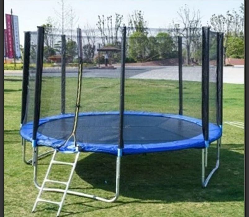 Продам батут в хорошем состоянии