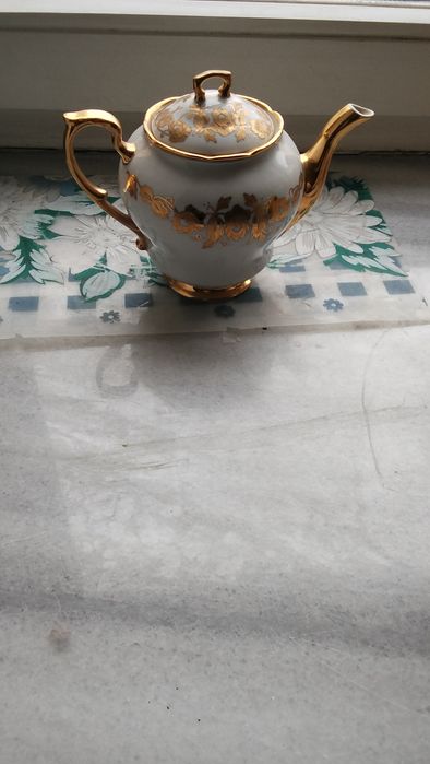 Антикварный фарфорный сервиз