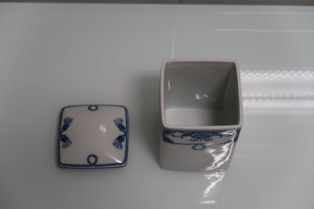 Caixa Oriental, Coleção Villa - Vista Alegre