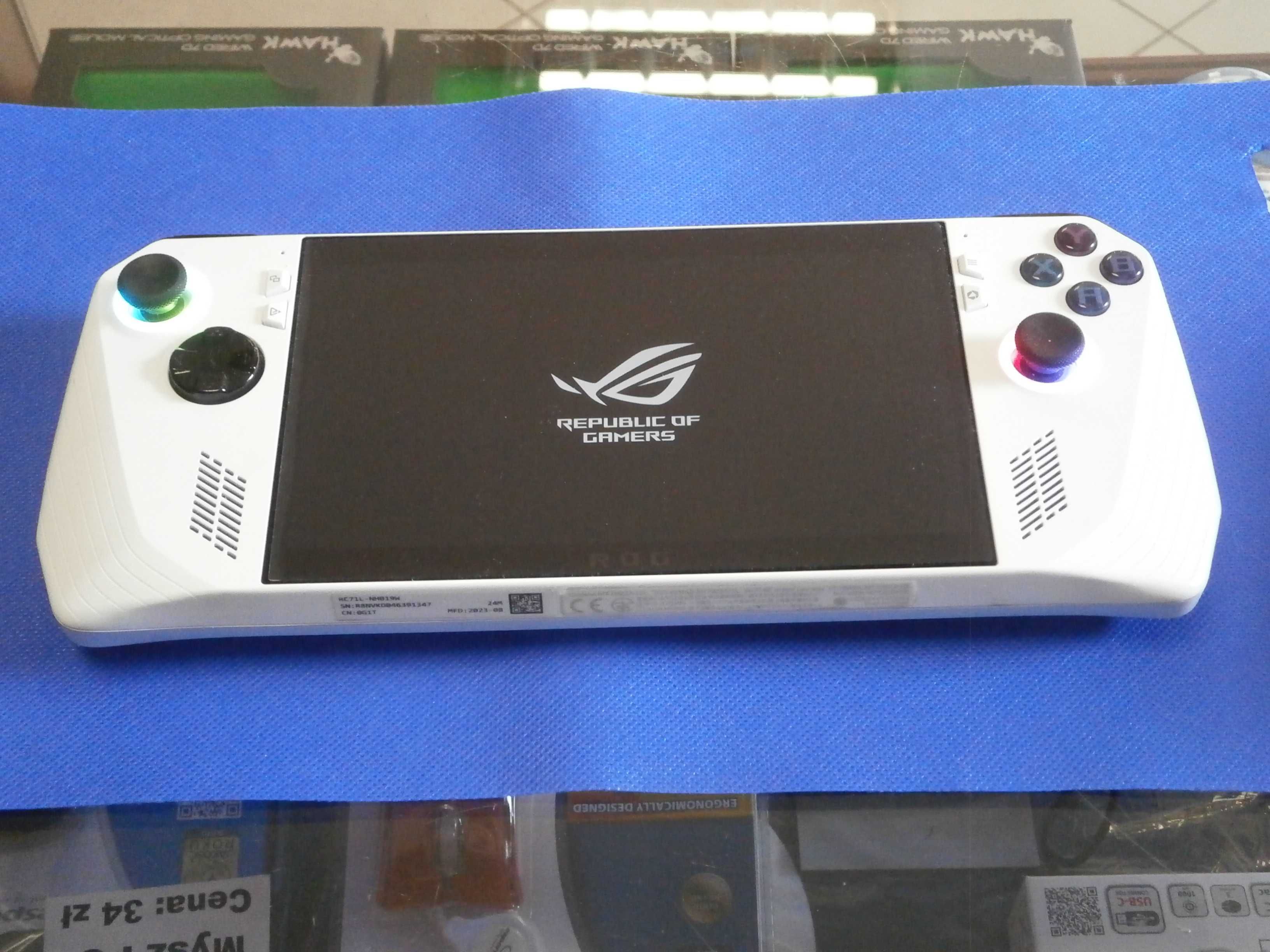 Konsola  Przenośna  ASUS ROG ALLY RC71L
