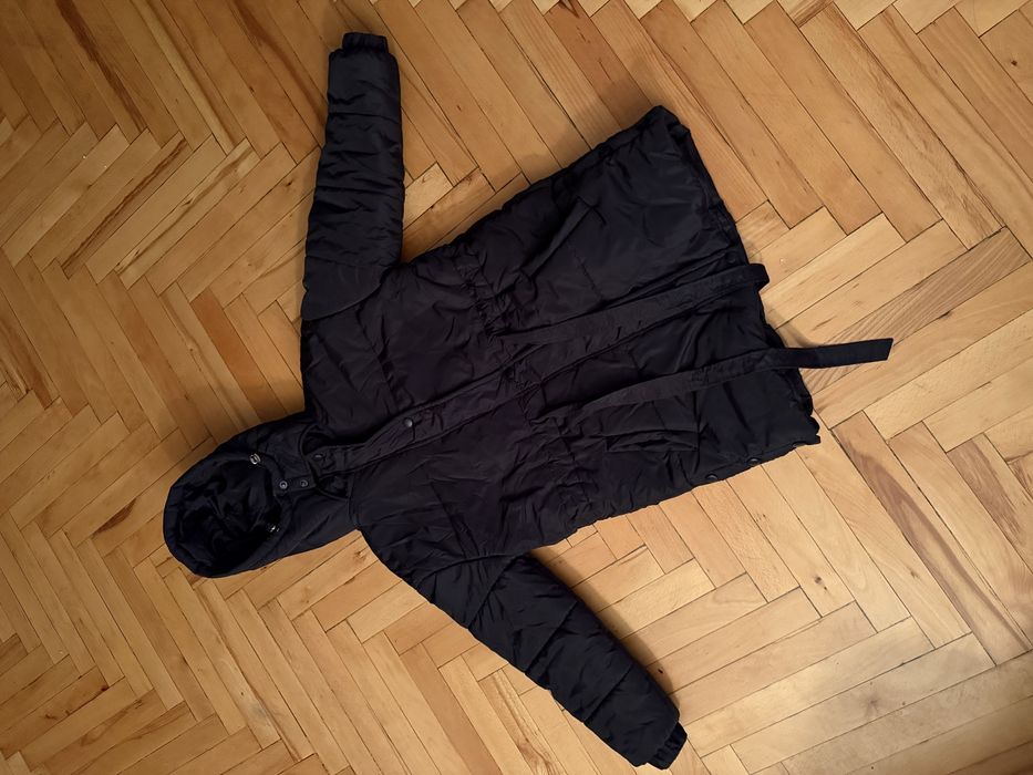 Зимова куртка.