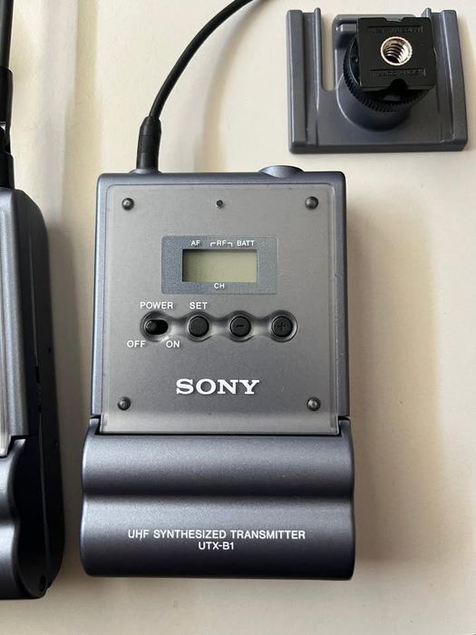 Sony UTX B1 & URX P1 Wireless Lavalier Microphone