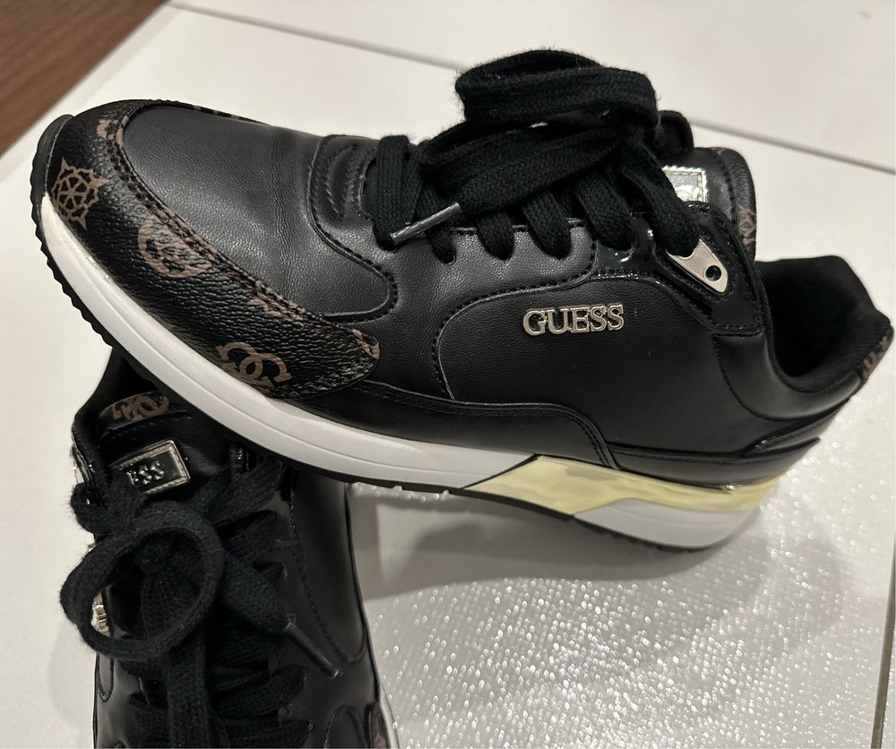 Sneakersy GUESS Moxea r.39