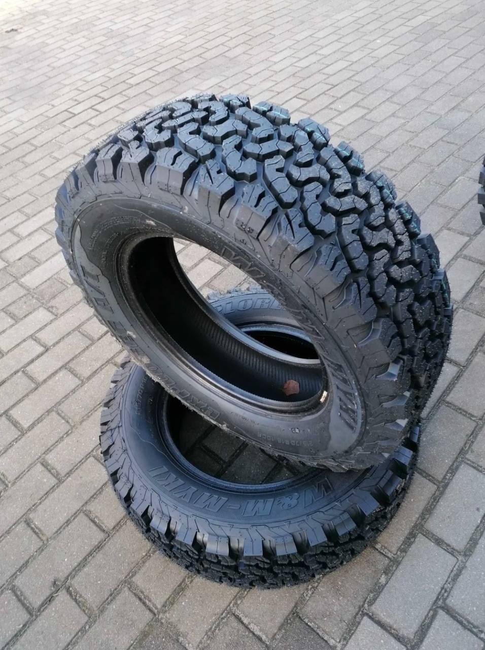 Нові грязьові шини