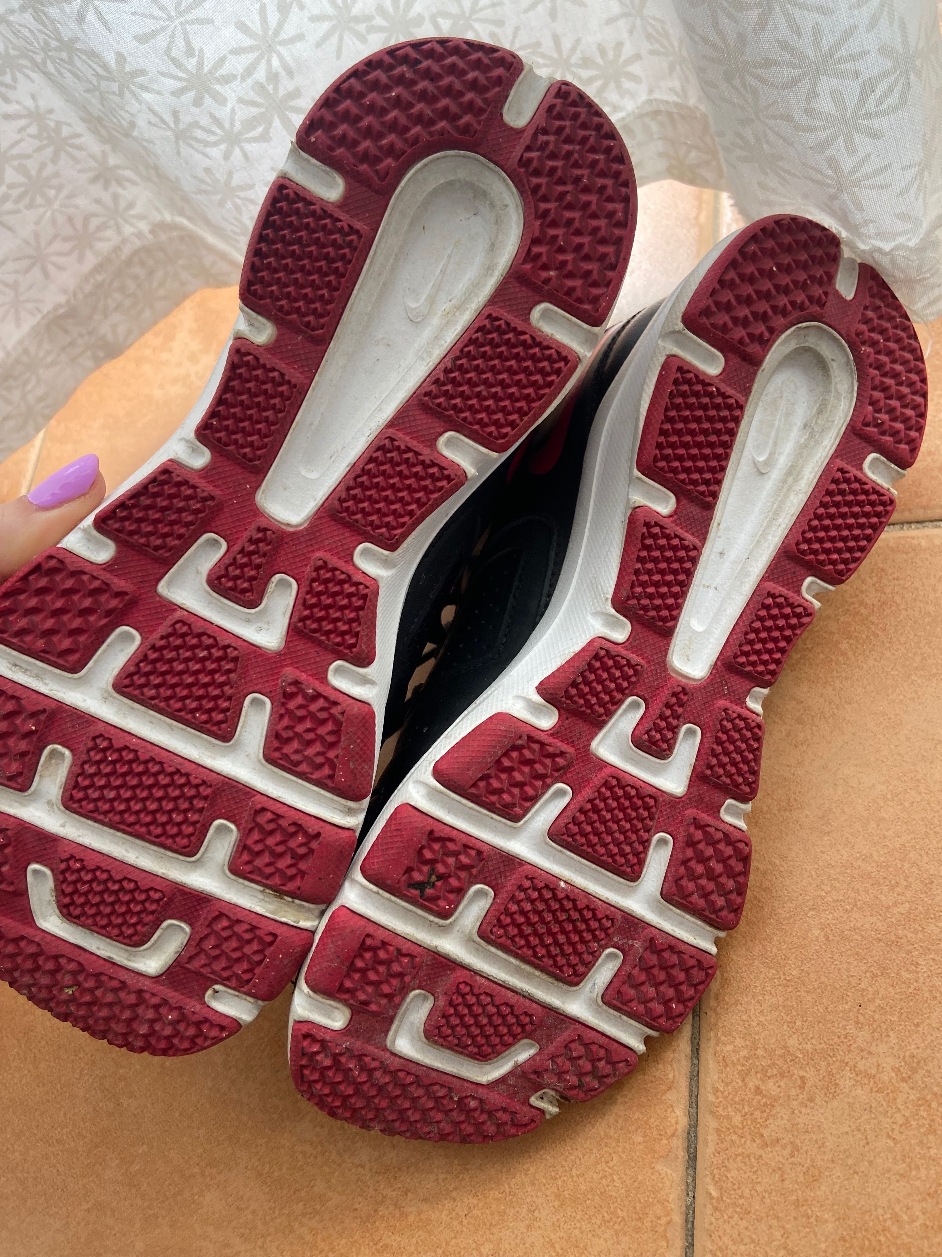 Ténis Nike Tam.34