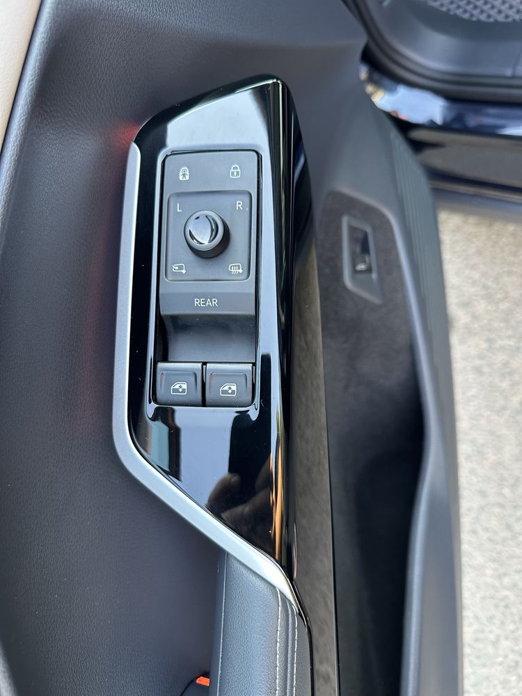 Volkswagen ID6 CROZZ PRO