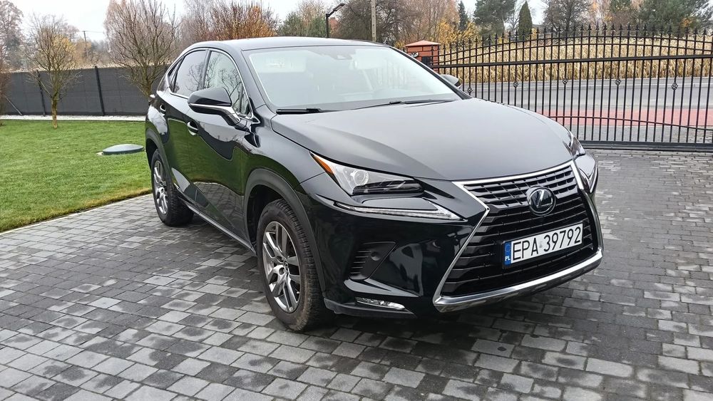 Lexus NX Lexus NX 300h AWD po lifcie