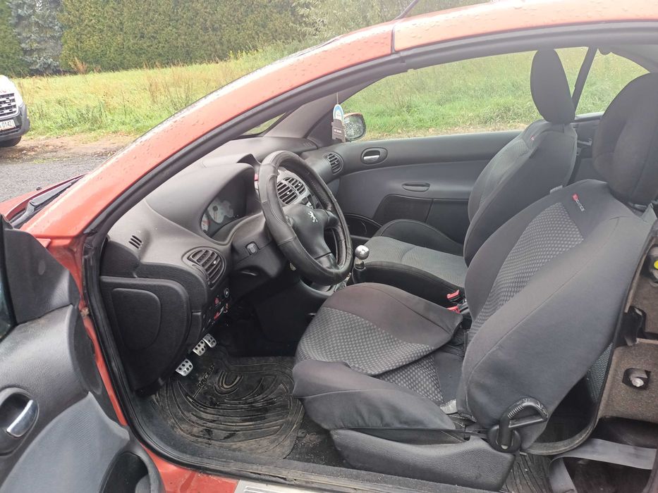 Peugeot 206CC 1.6LPG 01r