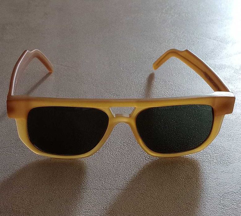 Óculos Sol – Modelo Saturno - Novos