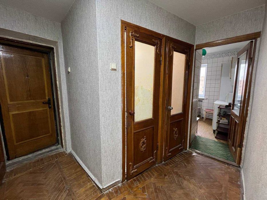 Продам 3 кв Велика Панасівська Сортировка заходь та живи