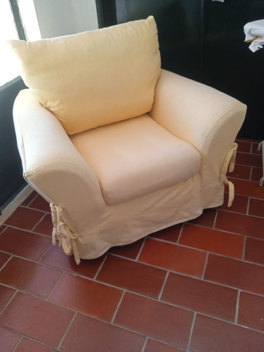 Poltrona Cadeirão beje