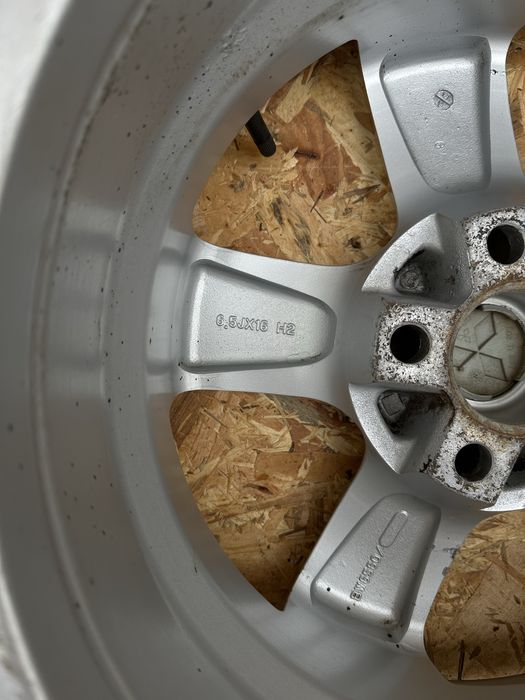 Диски5/114.3 R17 ET38 ЦО(діа)67.1 диски титани