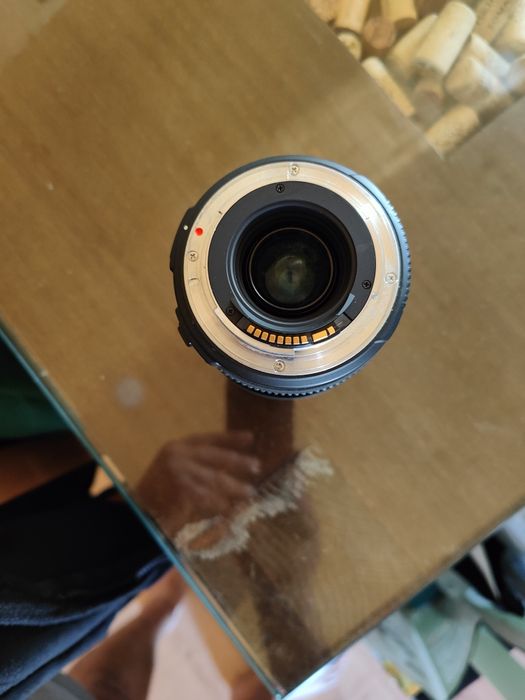 Objectiva máquina fotográfica