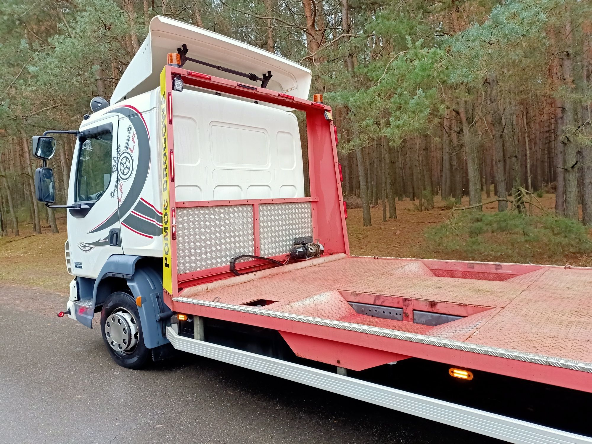 DAF LF 45.220 12DMC 10r. laweta, pomoc drogowa