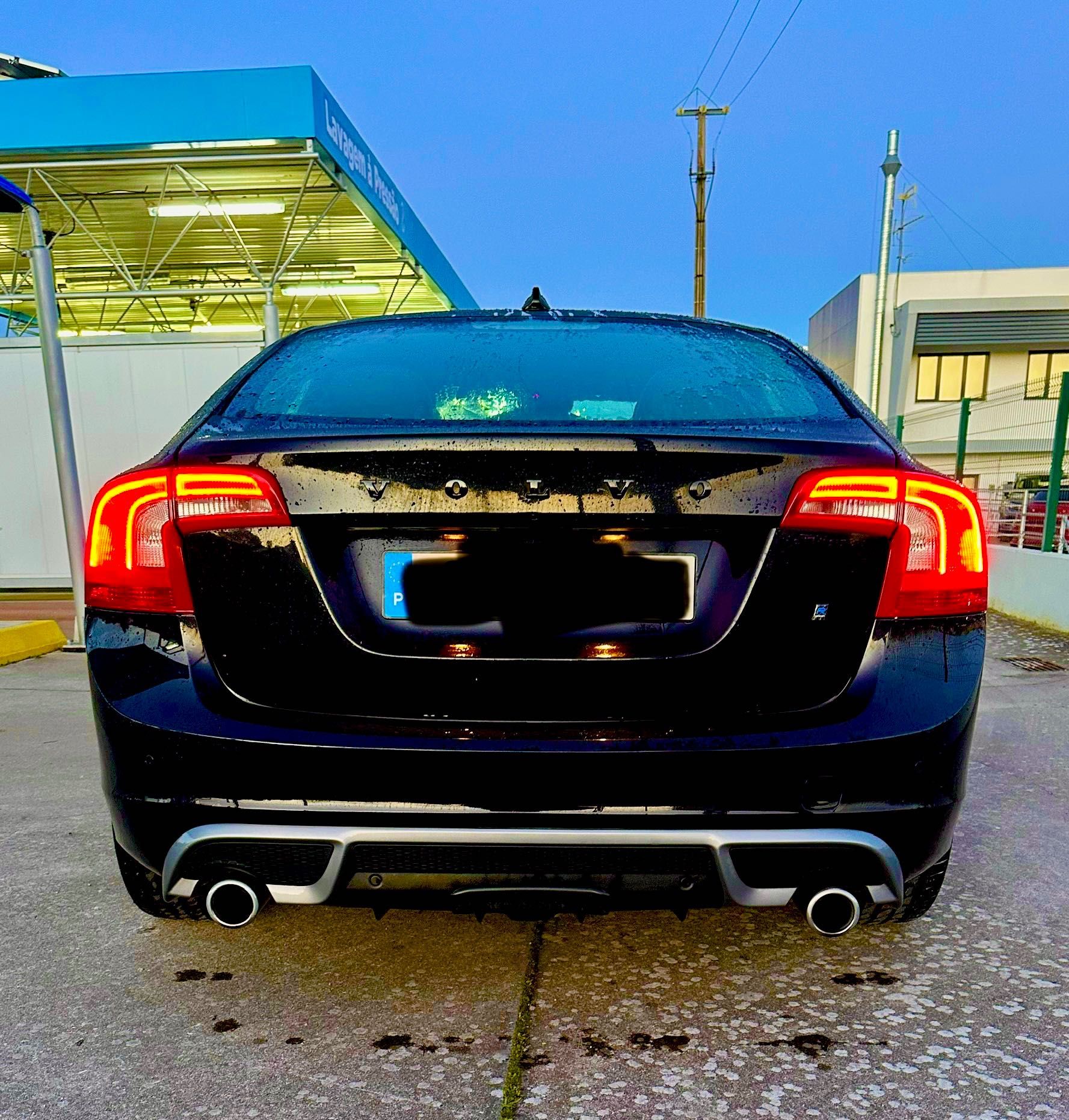 Volvo S60 R-Design D5 AWD (descida de preço )