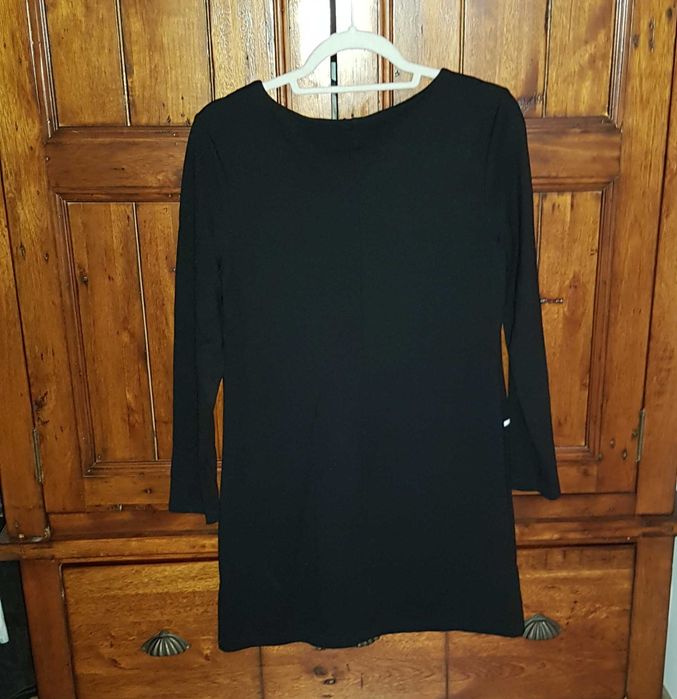 czarna sukienka z białymi wstawkami, rozmiar 38/40