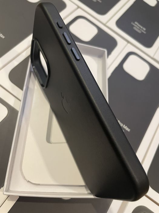 Capa em pele iPhone 15 Pro Max - MagSafe - Preto -