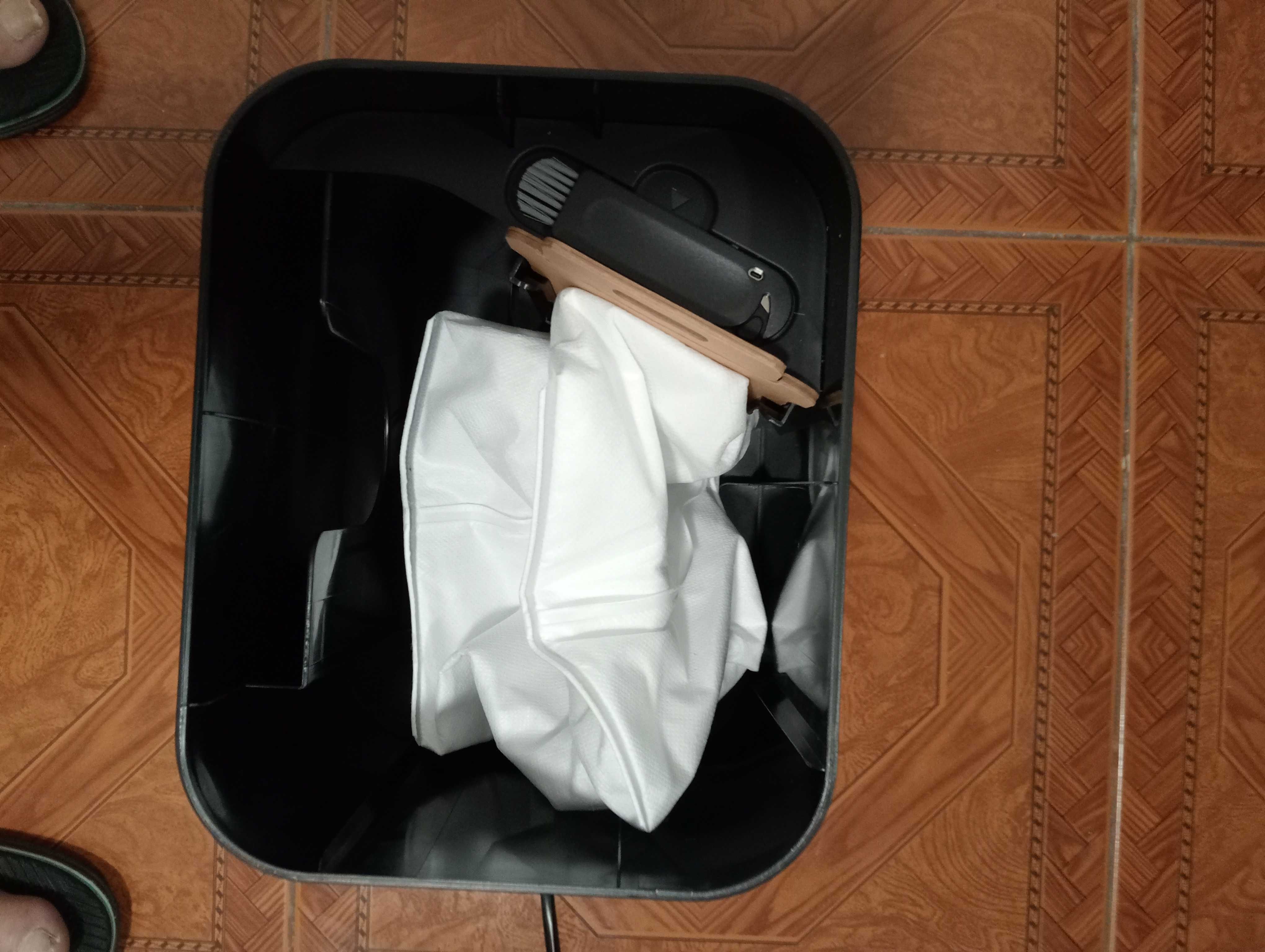 Aspirador Robô IROBOT Roomba 105 Combo Novo!