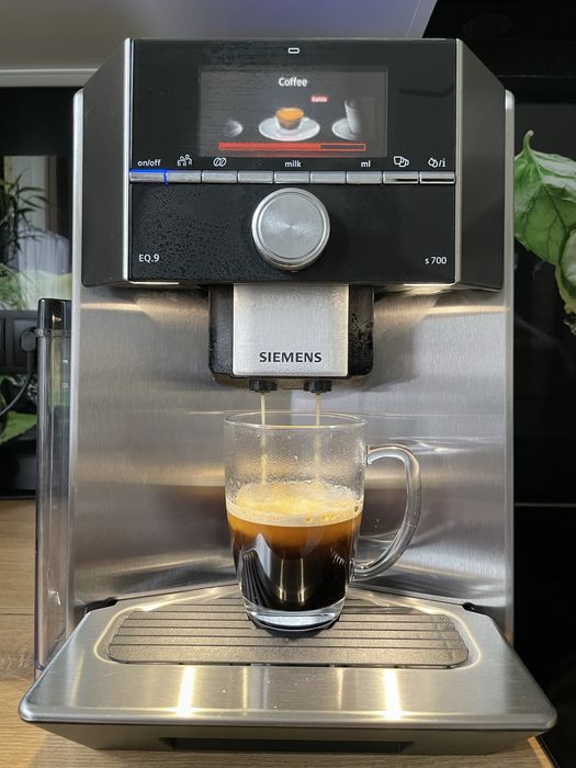 Ekspres cisnieniowy siemens eq 9 s700 ( jura bosch saeco krups )