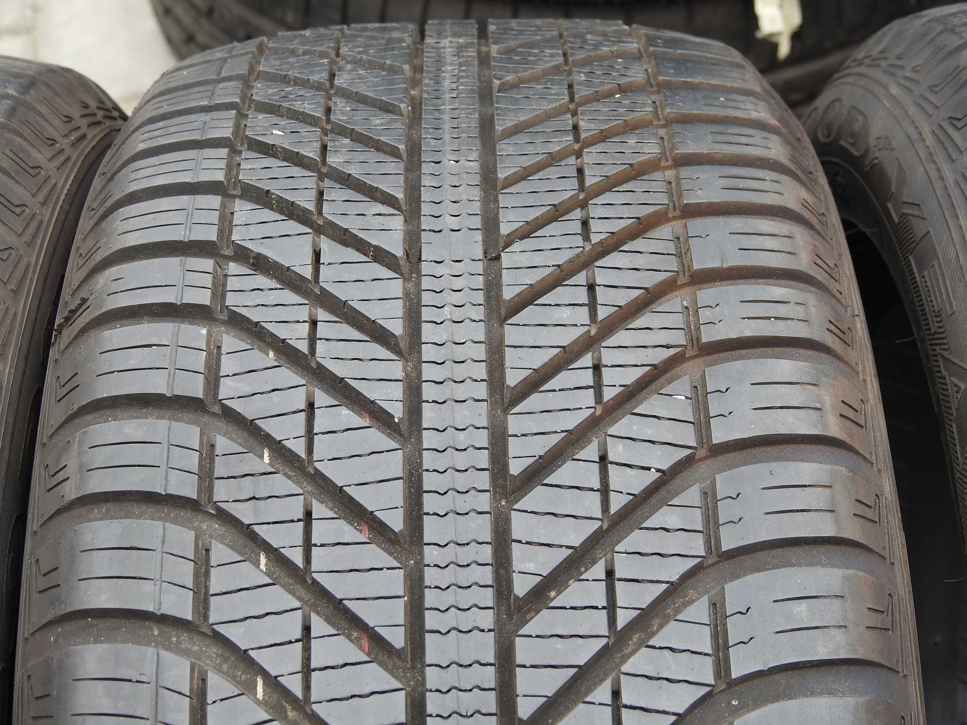 4x goodyear Vector 4 Season AO 225/50r17 98V 2021/20rok bieżnik 7,2mm