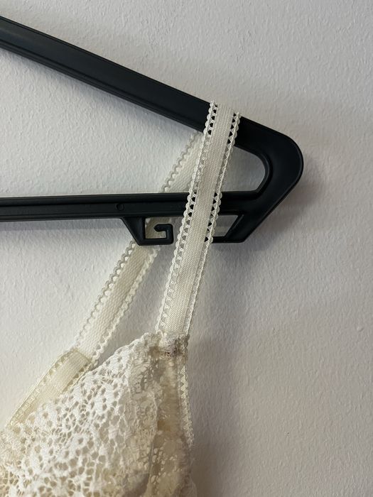 Sutiã em renda cor bege como novo tamanho 34C