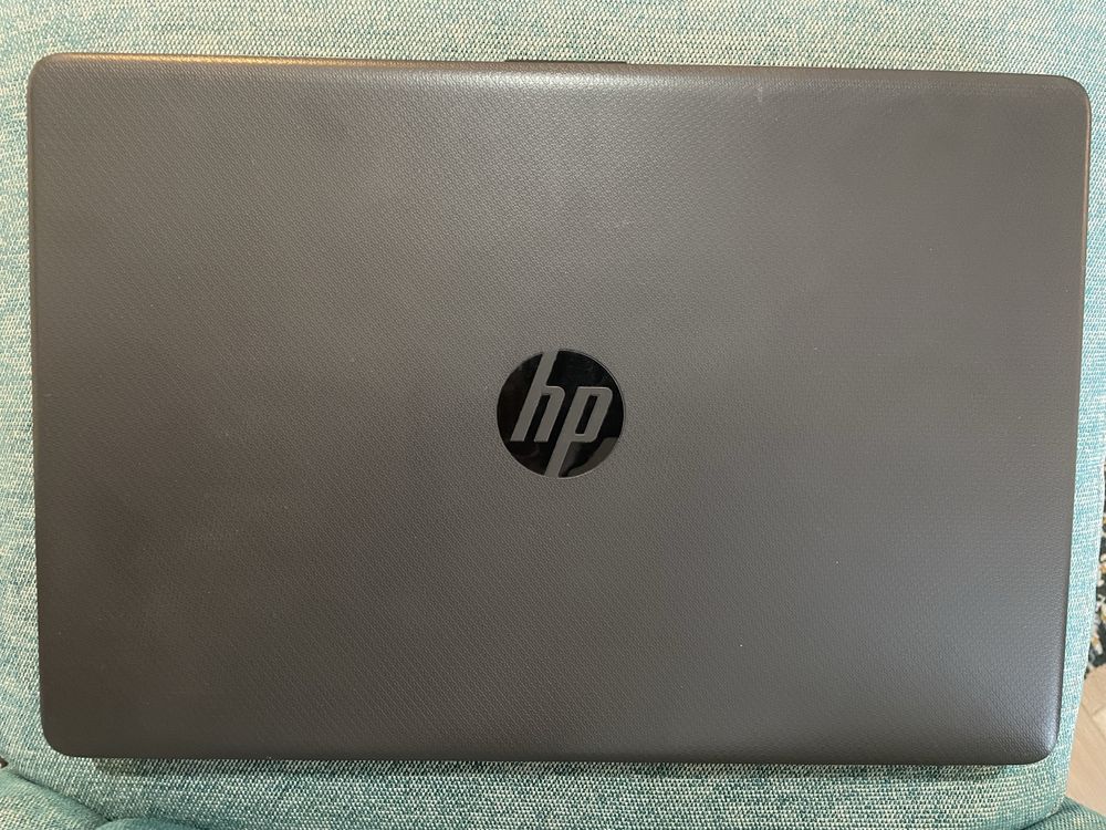 Laptop HP 250 G8 intel i51135G7 2.4 ghz 8gb RAM myszka gratis