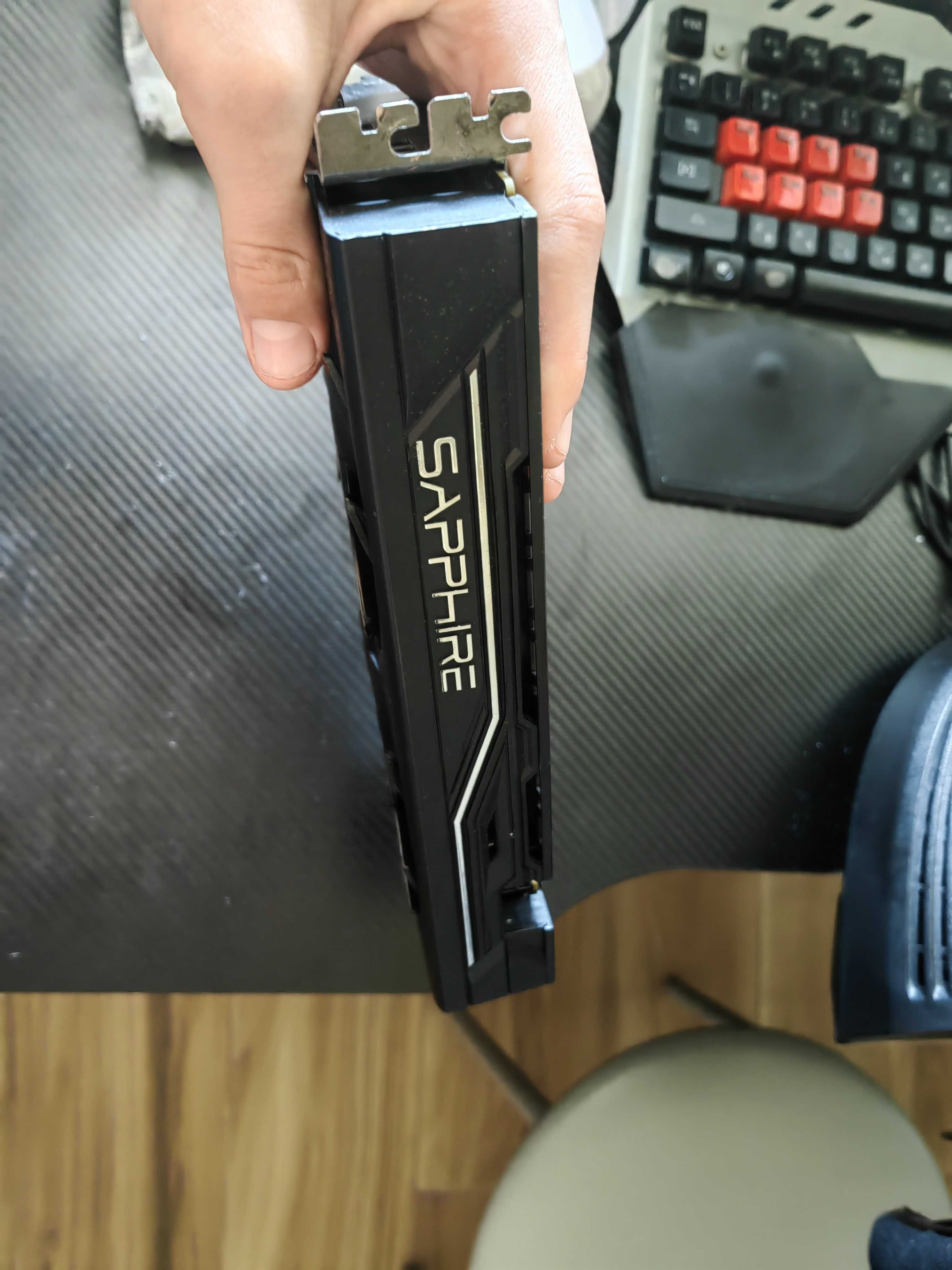 Saphire nitro RX 470 4GB