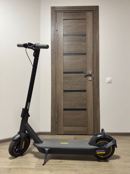 Електросамокат Ninebot G30P