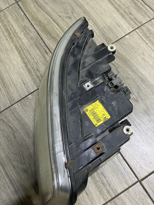 Фара ліва,права Volkswagen Transporter T5