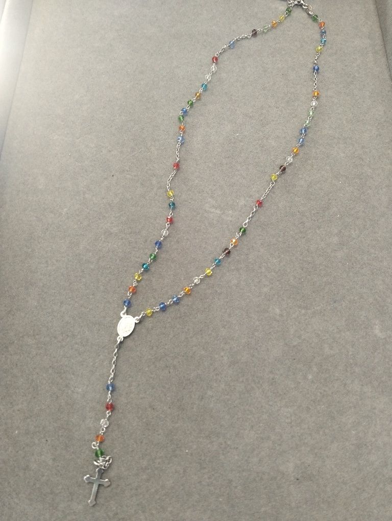 Colar em prata com pedras coloridas
