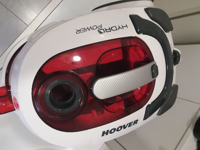 Aspirador Hoover Hydro power 700 watt