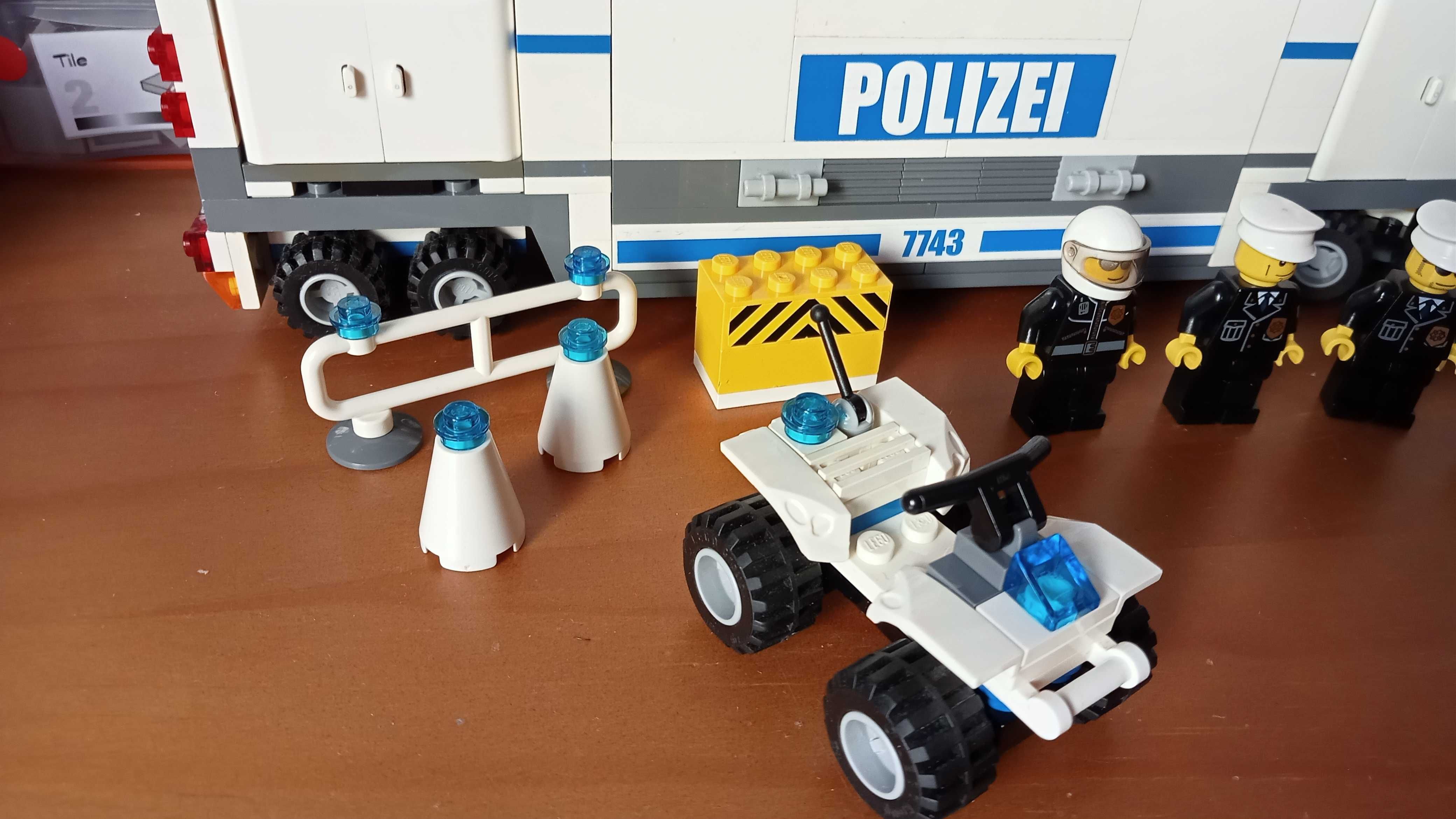 Lego city 7743 Police Command Center + 7235 Police Motorcycle