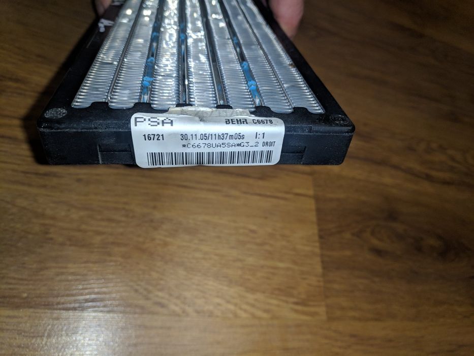 Подогреватель отопителя салона
Peugeot/Citroen
BEHR C6678
800грн