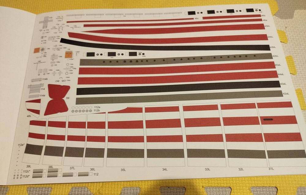 2x model kartonowy ORP Piorun, HMS Ithuriel