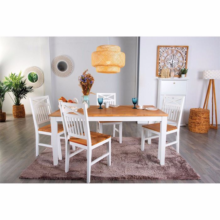 Mesa de jantar com cadeiras