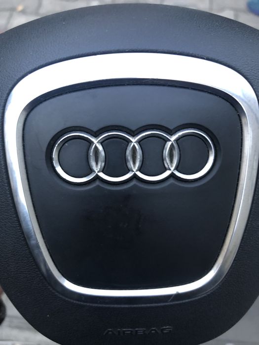 Подушка безпеки Audi